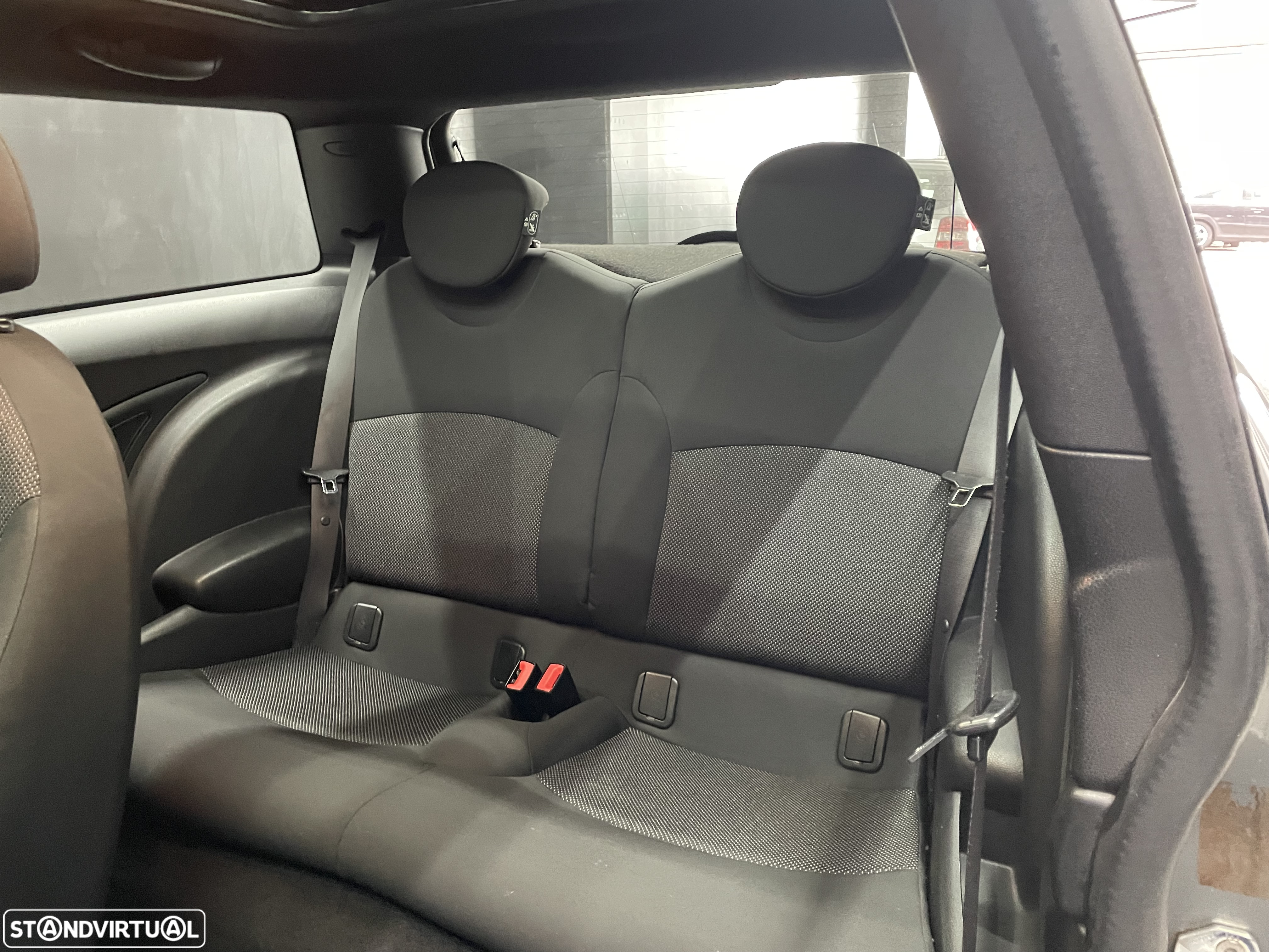 MINI 3 Portas Cooper D - 9