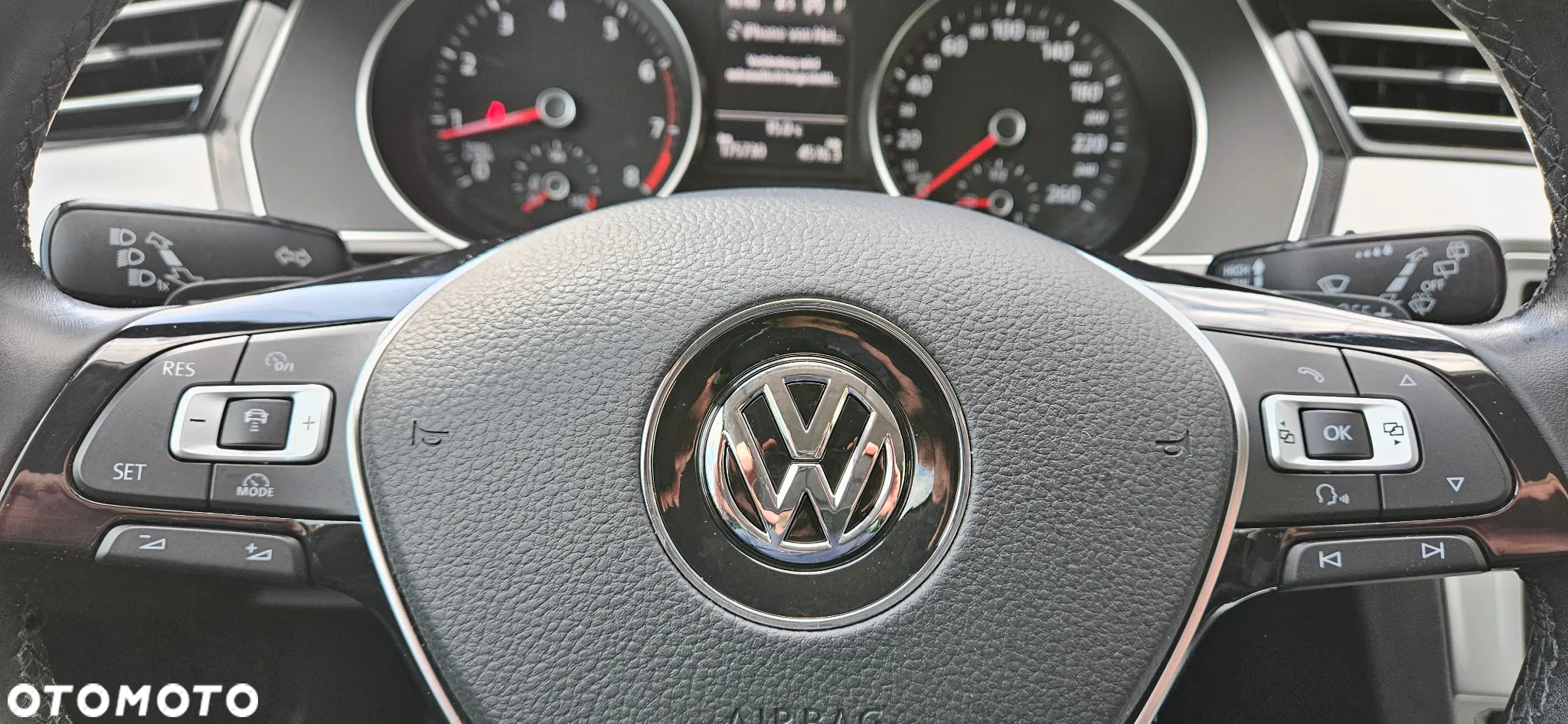 Volkswagen Passat Variant 1.4 TSI ACT (BMT) DSG Highline - 23