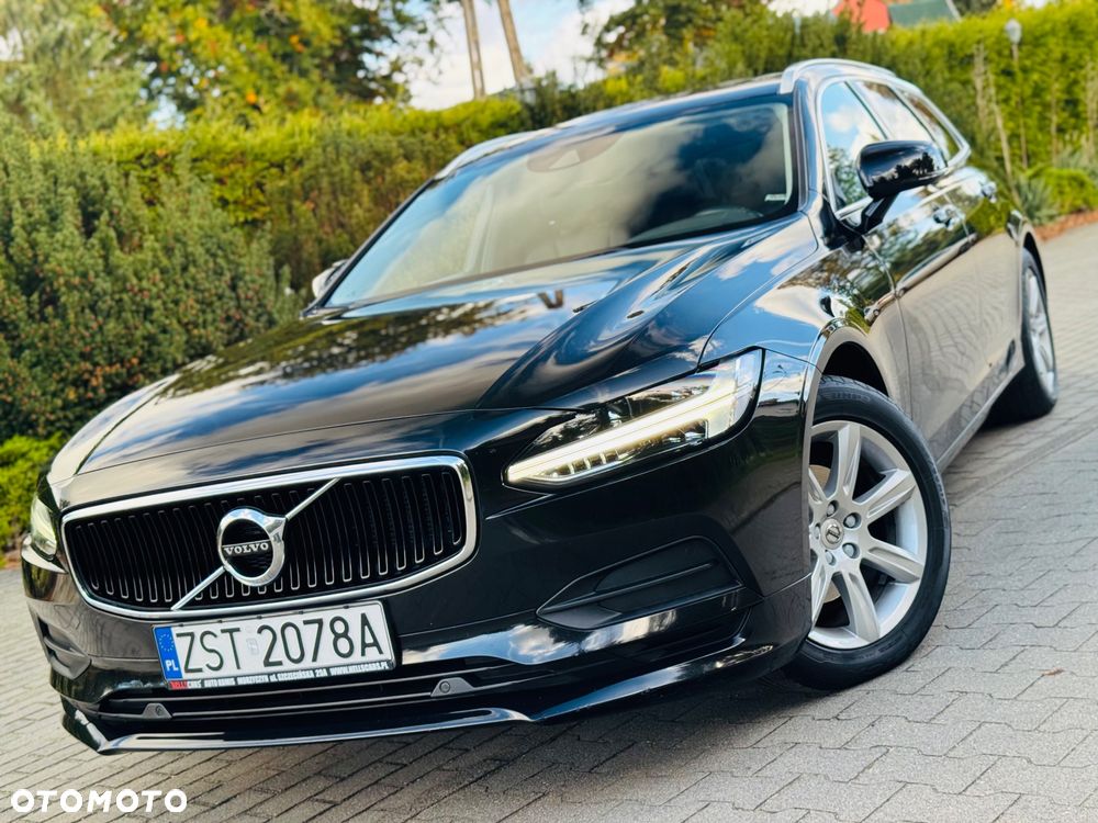 Volvo V90 D3 Geartronic Momentum Pro - 35