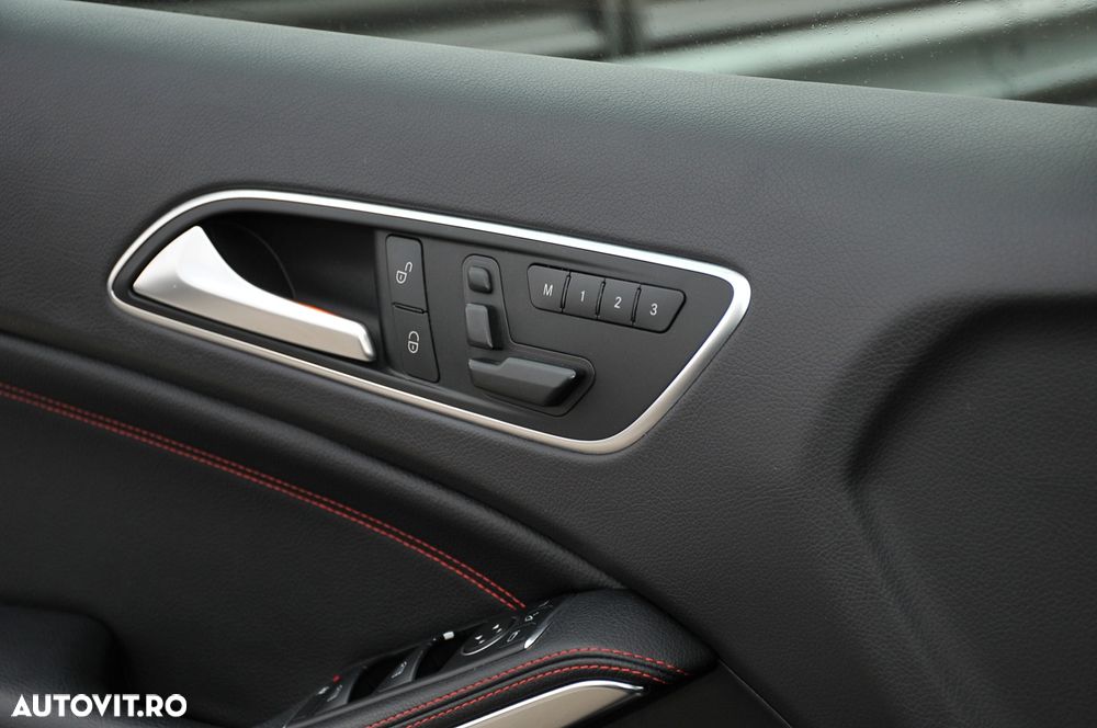 Mercedes-Benz A 250 Sport 4Matic 7G-DCT - 26