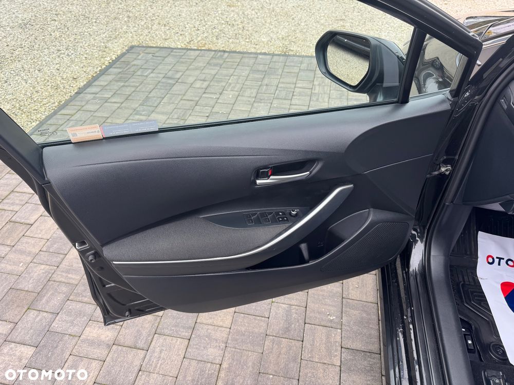 Toyota Corolla 1.8 Hybrid Comfort - 13