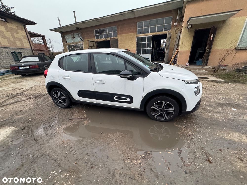 Citroën C3 Pure Tech 110 S&S EAT6 SHINE - 2