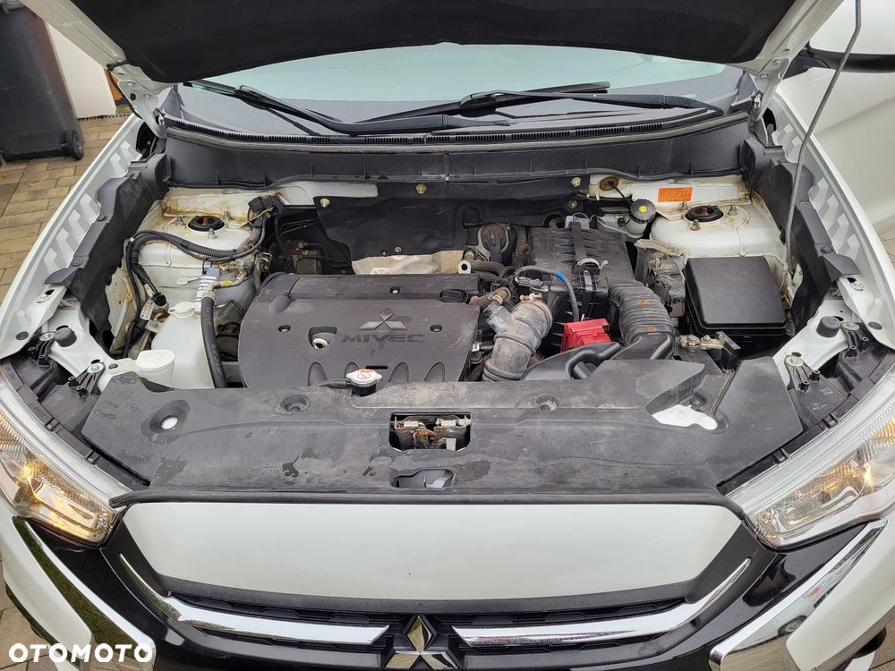 Mitsubishi ASX 2.0 2WD CVT Plus - 18