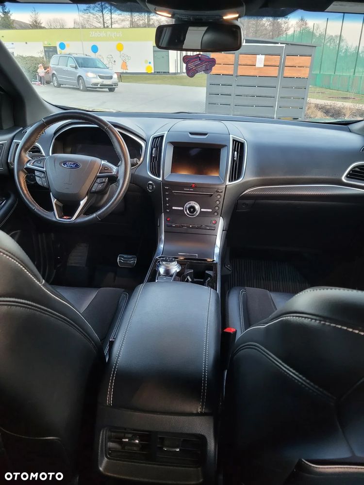 Ford Edge - 24