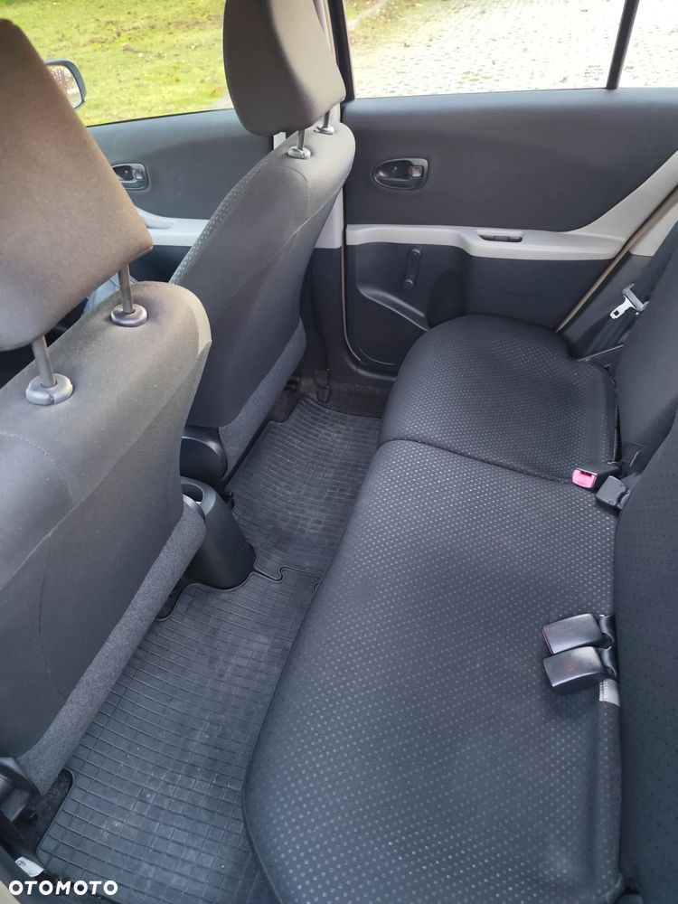 Toyota Yaris 1.33 Luna - 10
