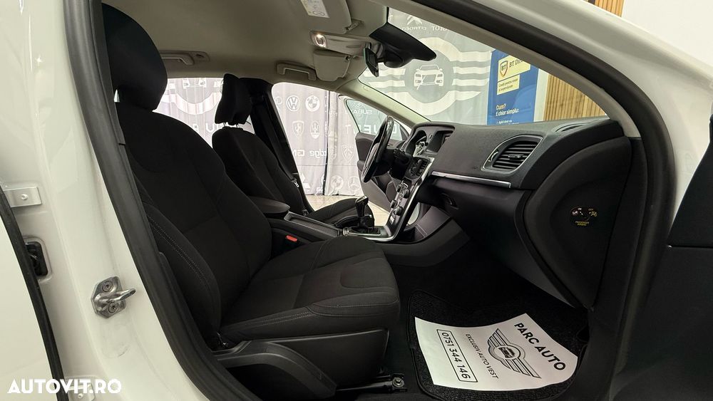 Volvo V40 T2 - 16