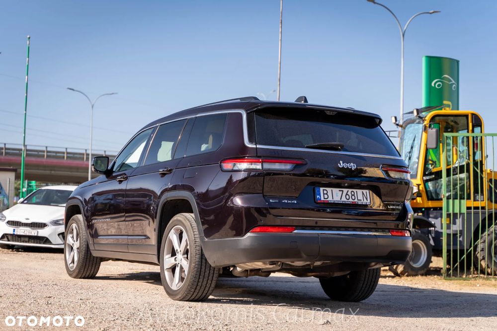 Jeep Grand Cherokee - 11