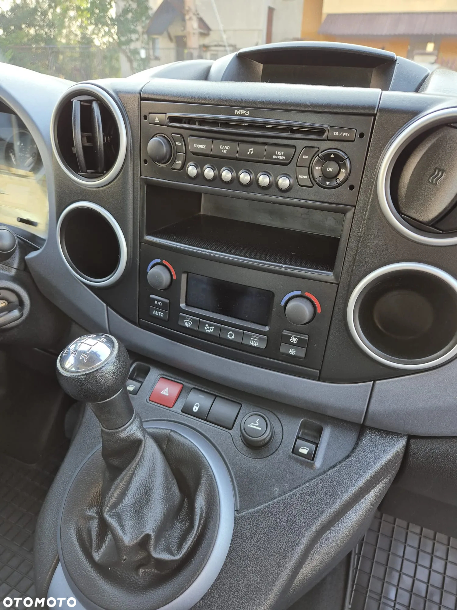 Citroën Berlingo 1.6 16V Multispace Exclusive - 19