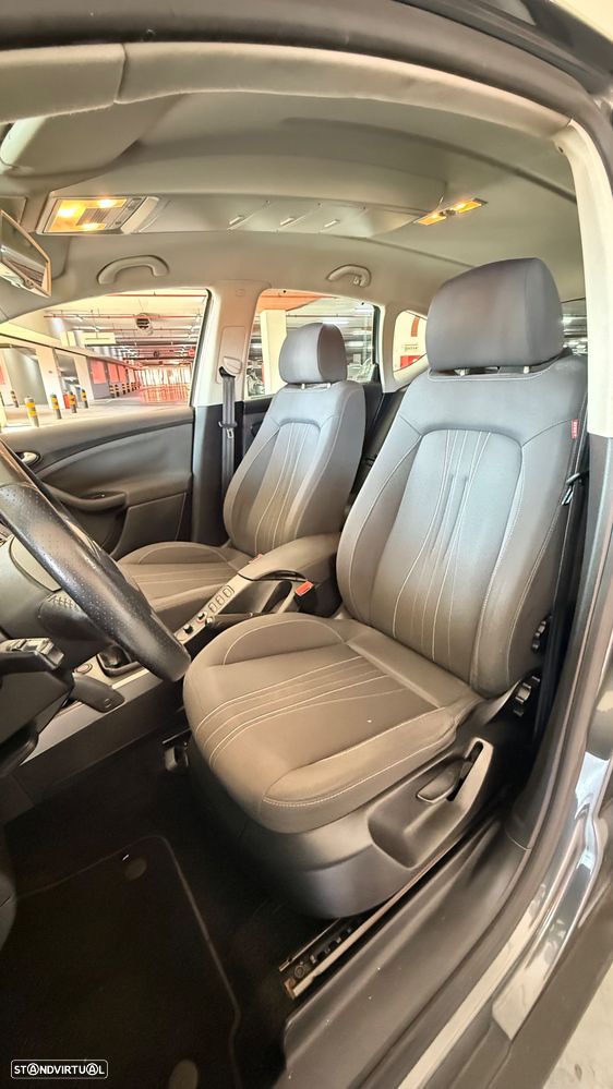 SEAT Altea 1.6 TDI Sport DPF - 17