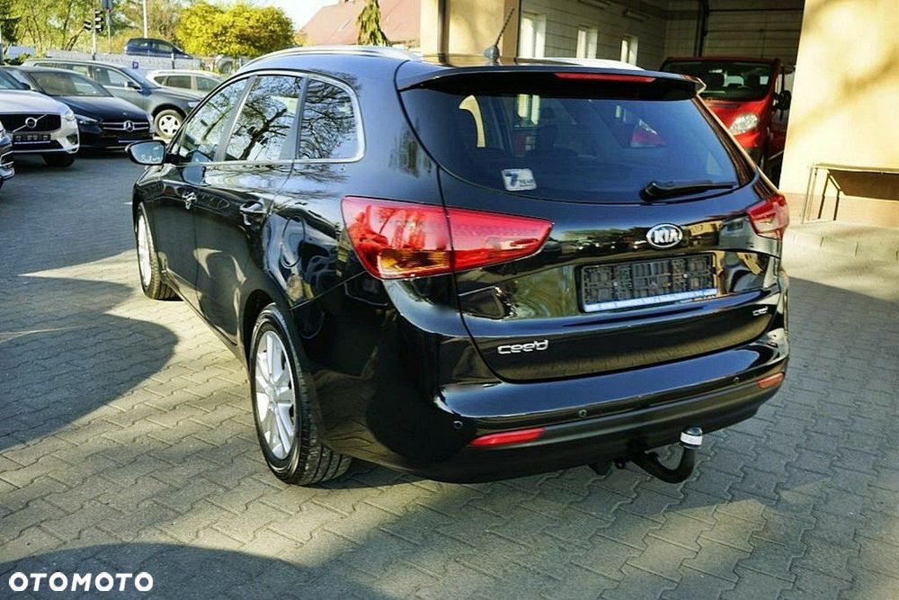 Kia Ceed - 7