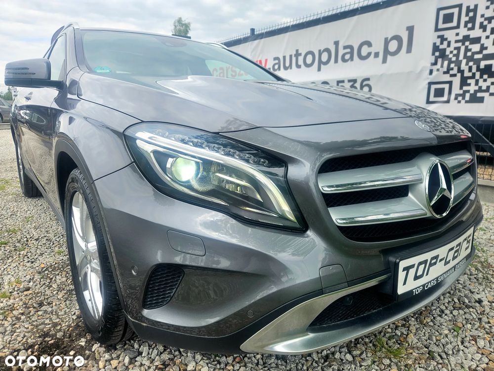 Mercedes-Benz GLA - 14