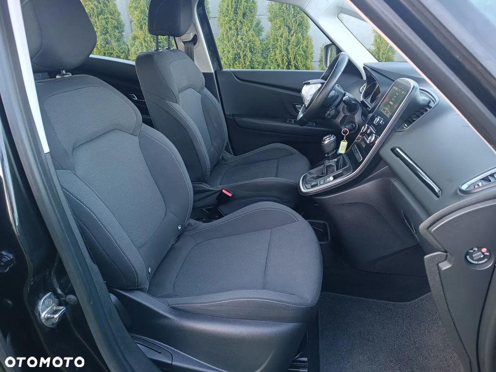 Renault Scenic - 11