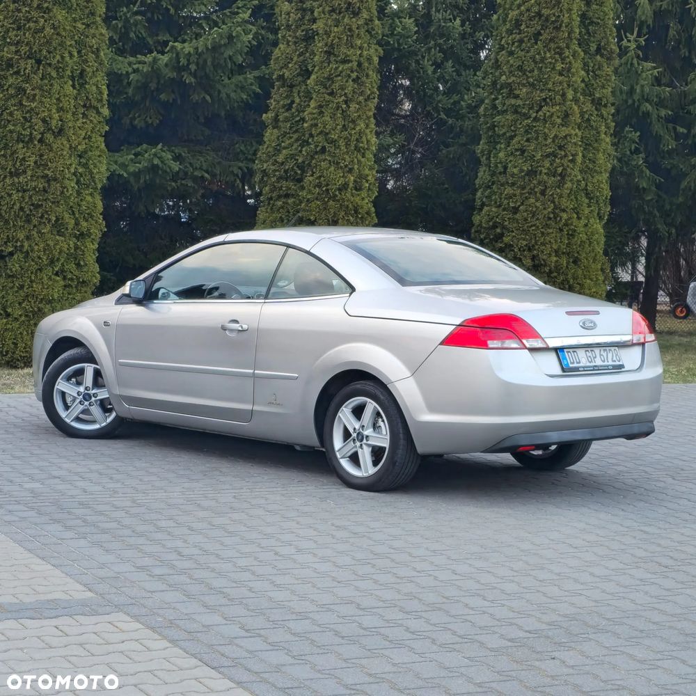 Ford Focus 1.6 16V Fun X - 19