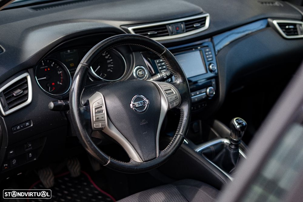 Nissan Qashqai 1.5 dCi N-Connecta 18 - 12