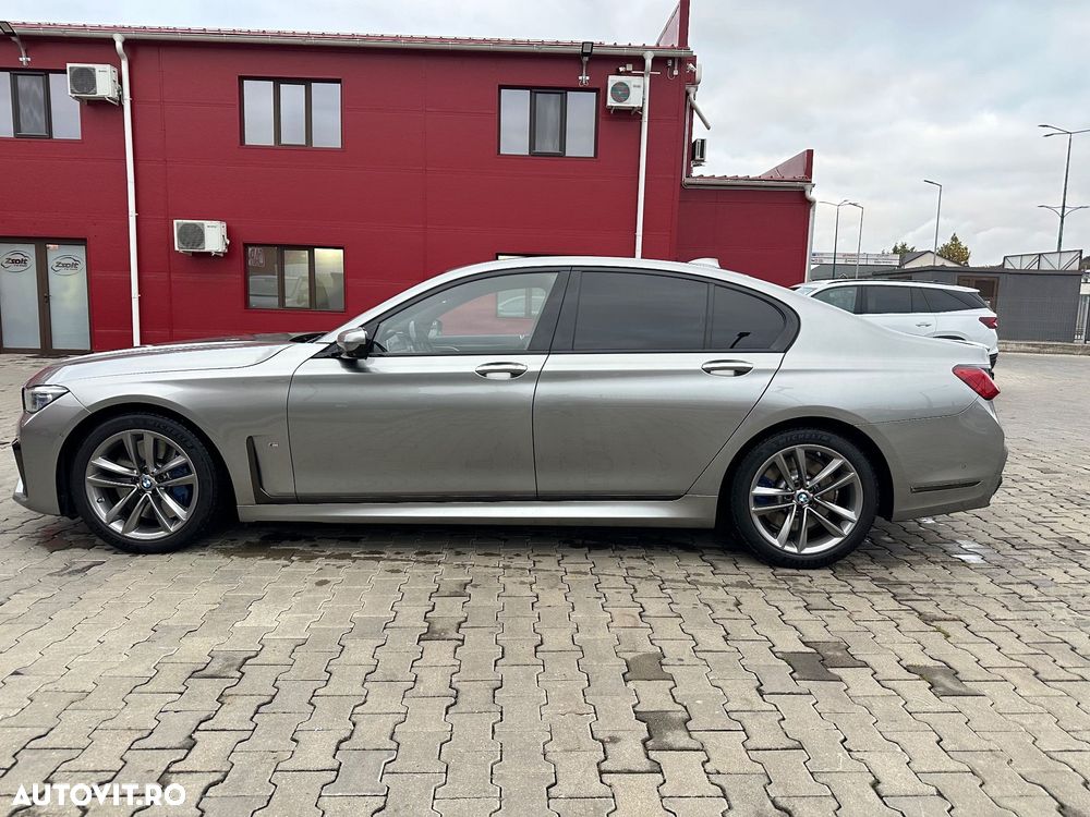 BMW Seria 7 730d xDrive MHEV - 4