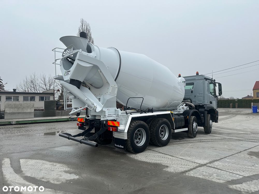 Mercedes-Benz Arosc - 7