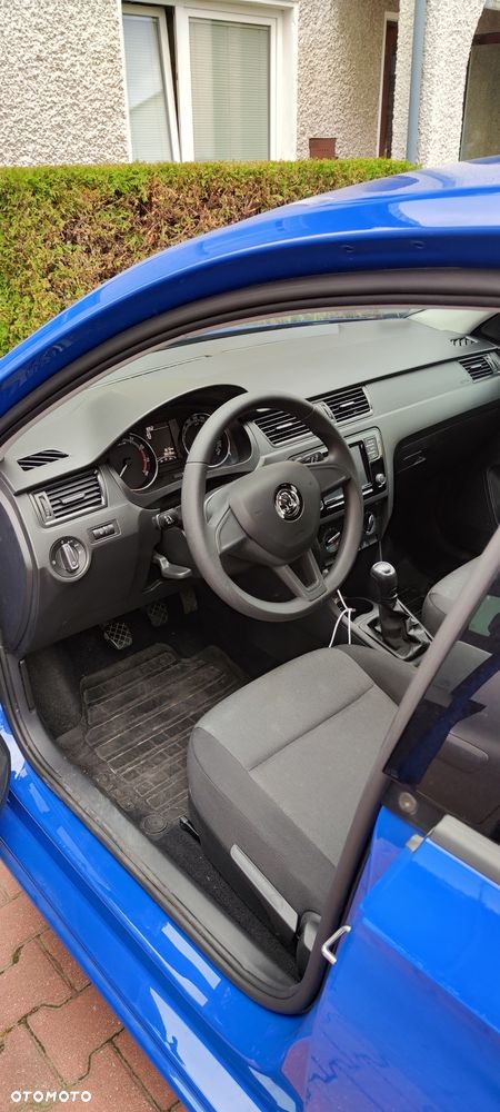 Skoda RAPID 1.0 TSI Active - 10