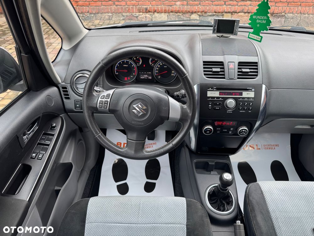 Suzuki SX4 1.6 VVT 4x2 Limited - 24