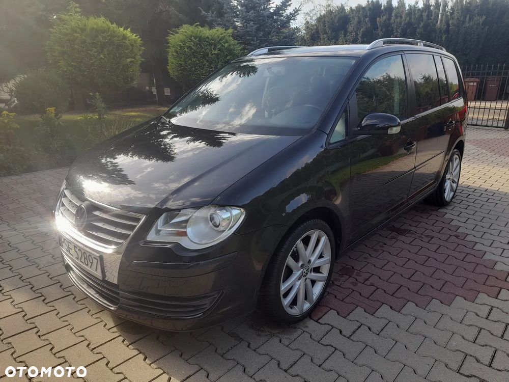 Volkswagen Touran - 9