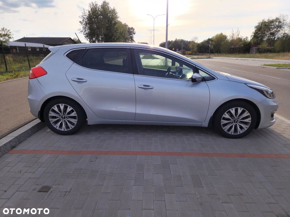 Kia Ceed Cee'd 1.6 CRDi L Business Line DCT - 8