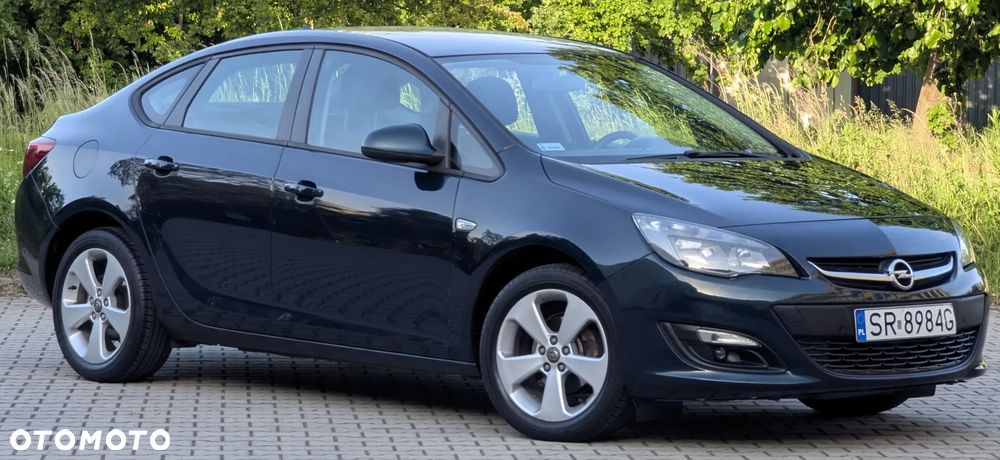 Opel Astra 1.6 Enjoy - 16
