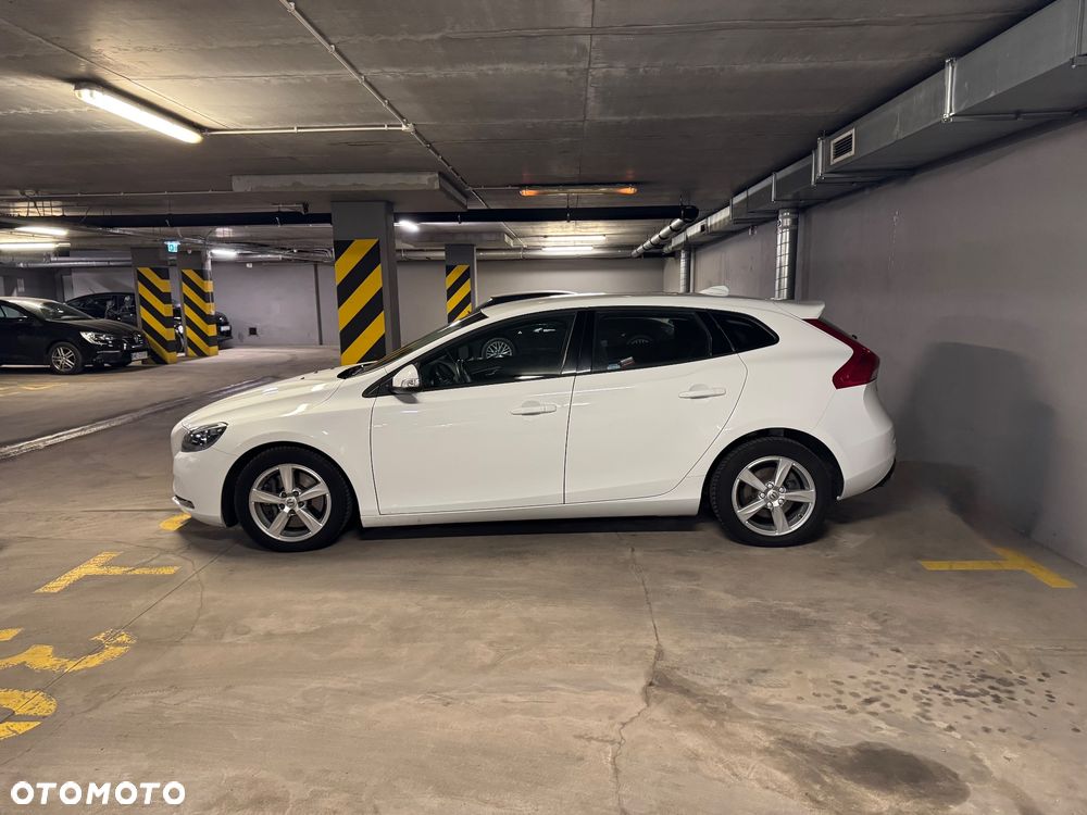 Volvo V40 T3 Drive-E Kinetic - 3