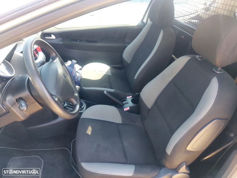 Peugeot 207 1.6 HDi Sport - 2