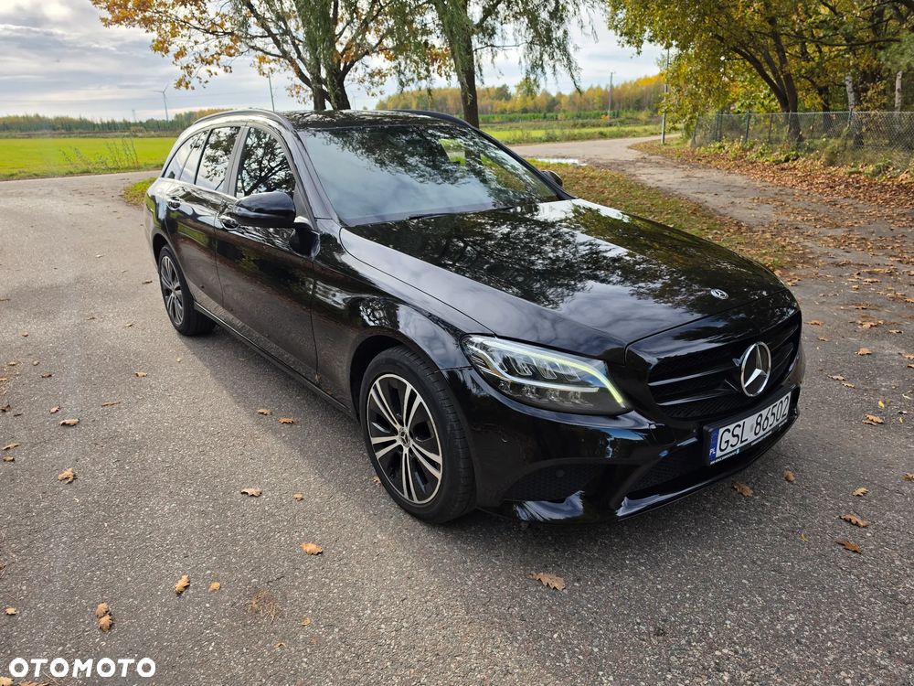 Mercedes-Benz C-Class 2019 photo 2