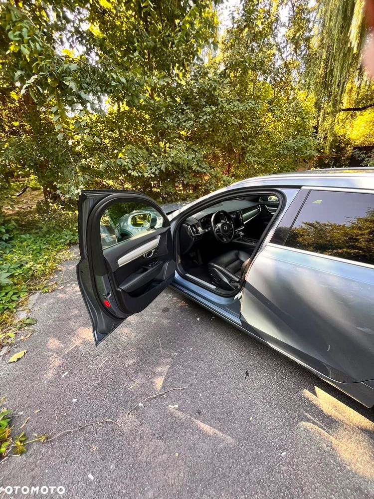 Volvo V90 D4 Momentum - 24