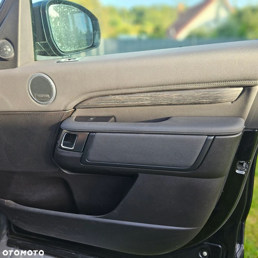 Land Rover Discovery V 3.0 TD6 HSE Luxury - 26
