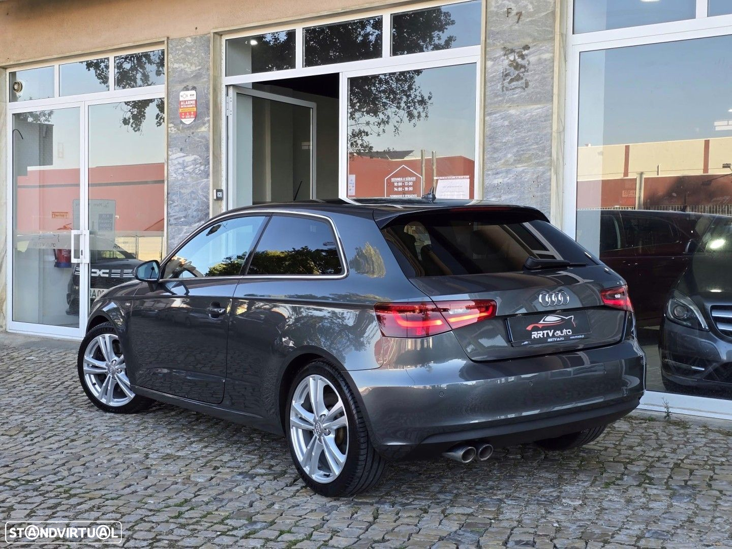 Audi A3 2.0 TDI quattro S line Sport Pack - 4