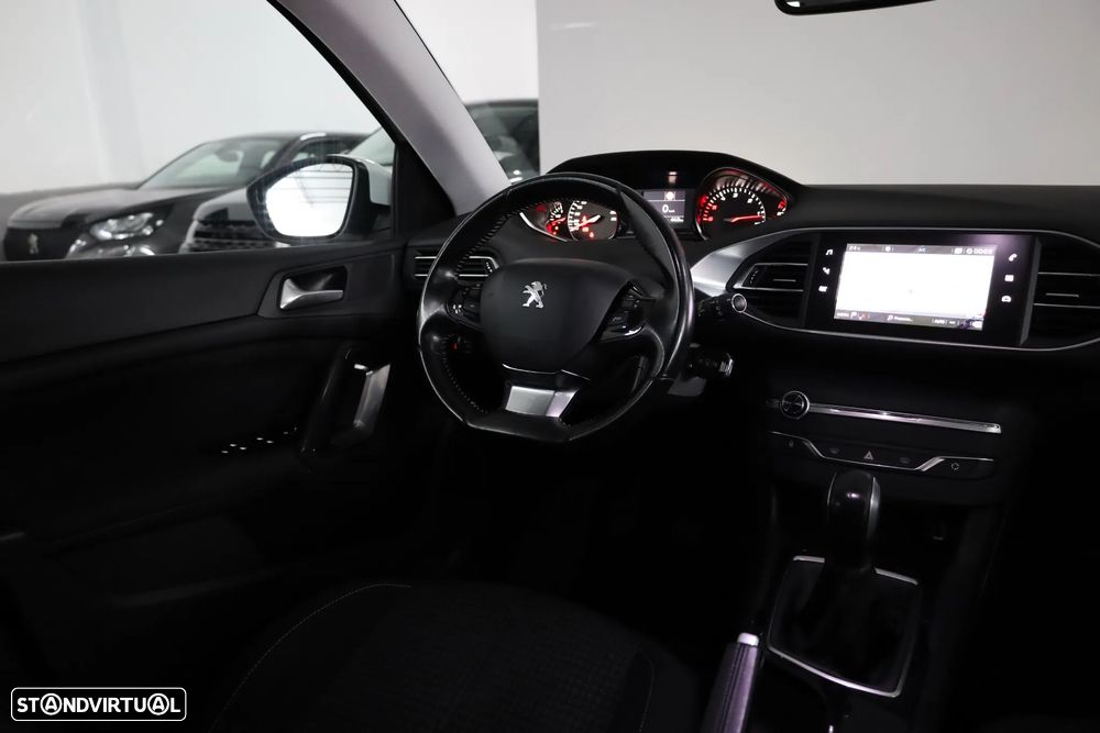 Peugeot 308 SW BlueHDi 100 Stop & Start Nível 1 Business-Line - 11