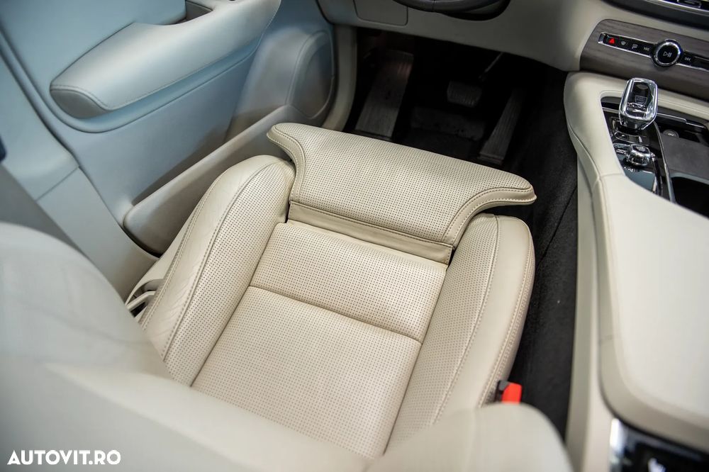 Volvo XC 90 Recharge T8 eAWD Inscription - 31