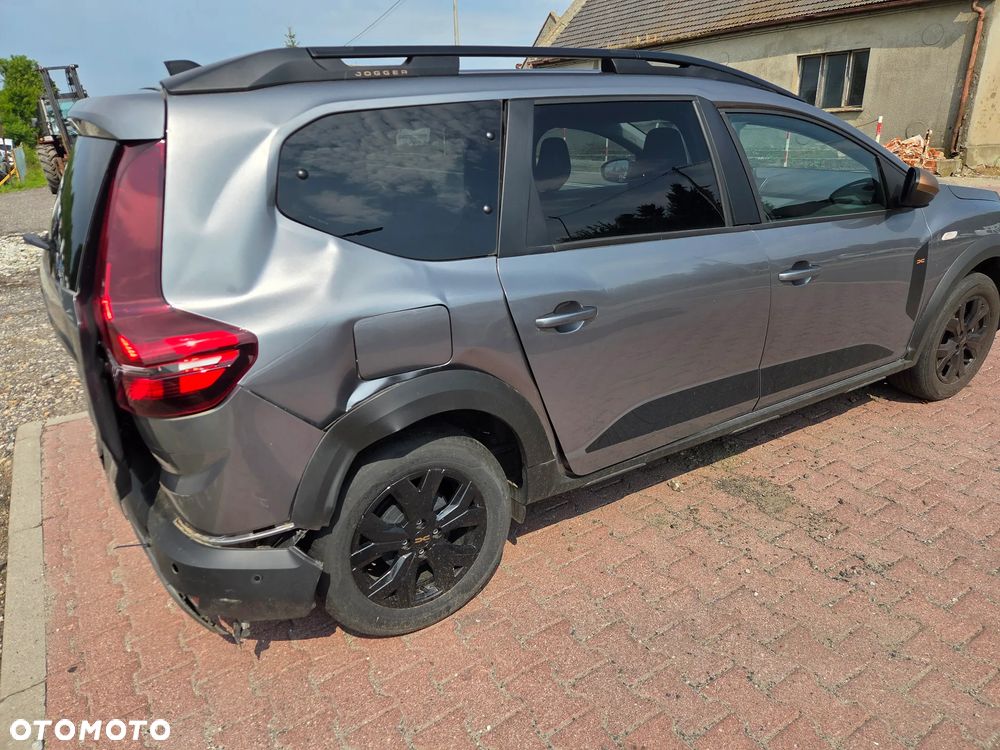 Dacia Jogger TCe 110 (7-Sitzer) Essential - 10