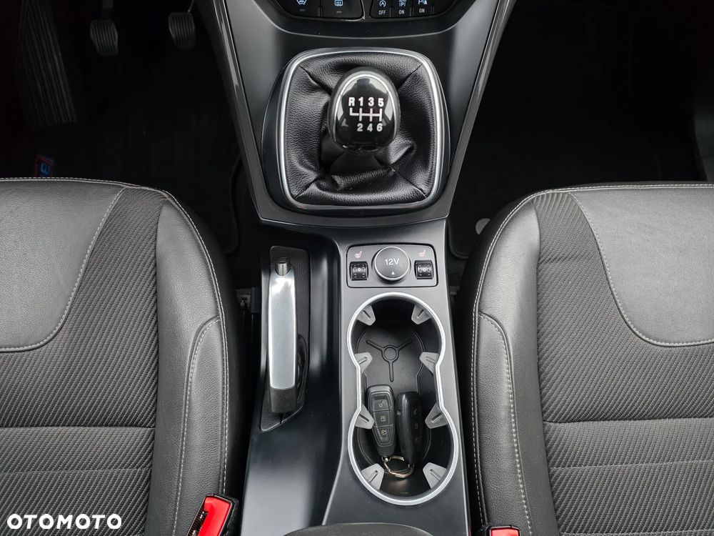 Ford Kuga 2.0 TDCi 4x2 Titanium - 28