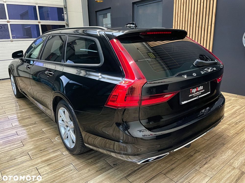 Volvo V90 D4 SCR Momentum - 10