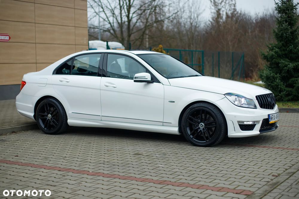Mercedes-Benz Klasa C 350 4Matic 7G-TRONIC Avantgarde Edition - 6