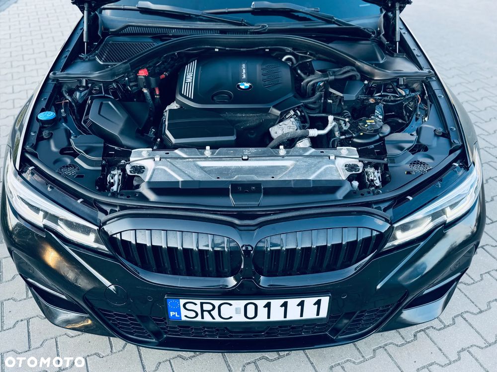 BMW Seria 3 320d xDrive M Sport Shadow - 11