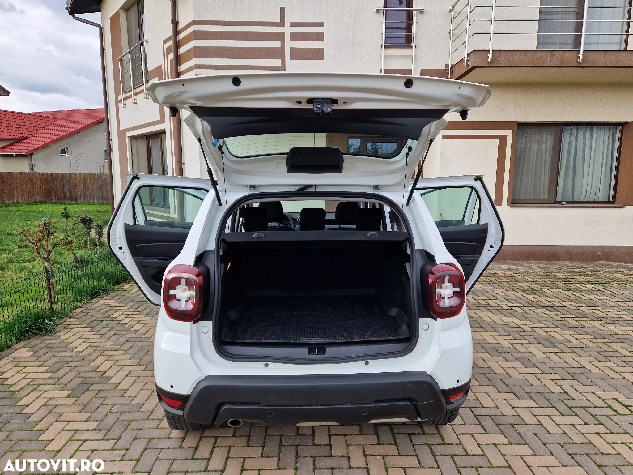 Dacia Duster 1.5 Blue dCi 4WD Comfort - 30