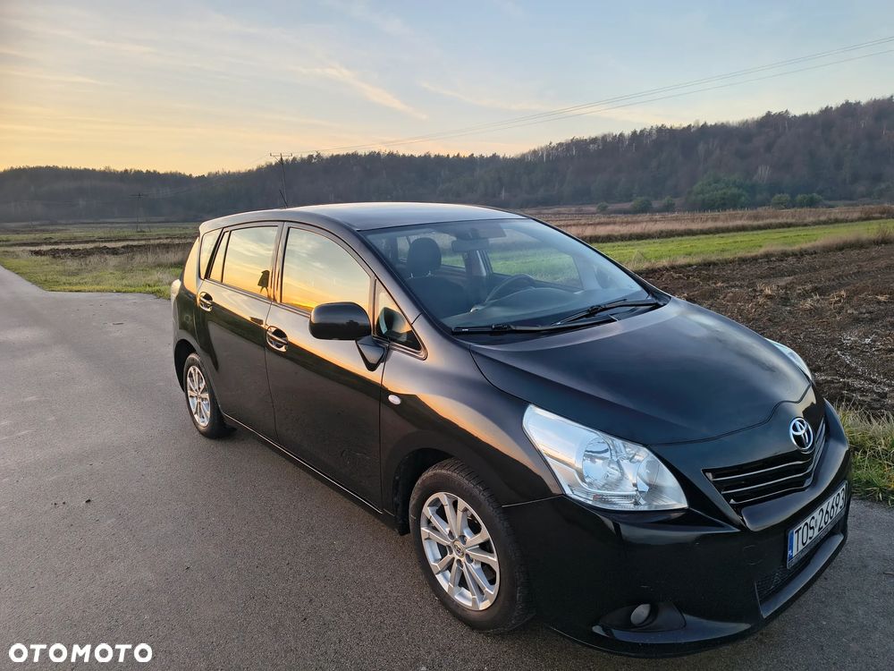 Toyota Verso 2.0 D-4D - 3
