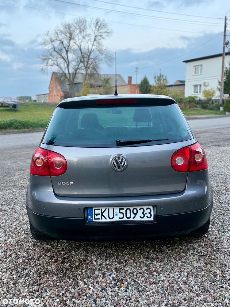 Volkswagen Golf 1.6 United - 13