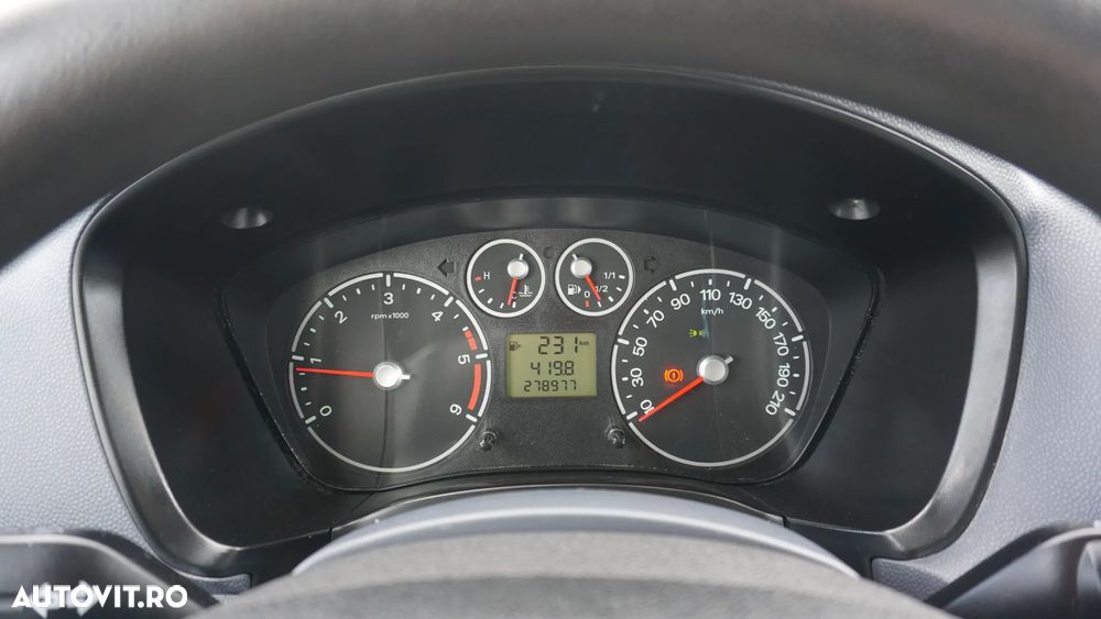 Ford Transit Connect - 15