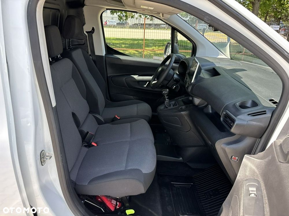 Toyota Proace City - 14