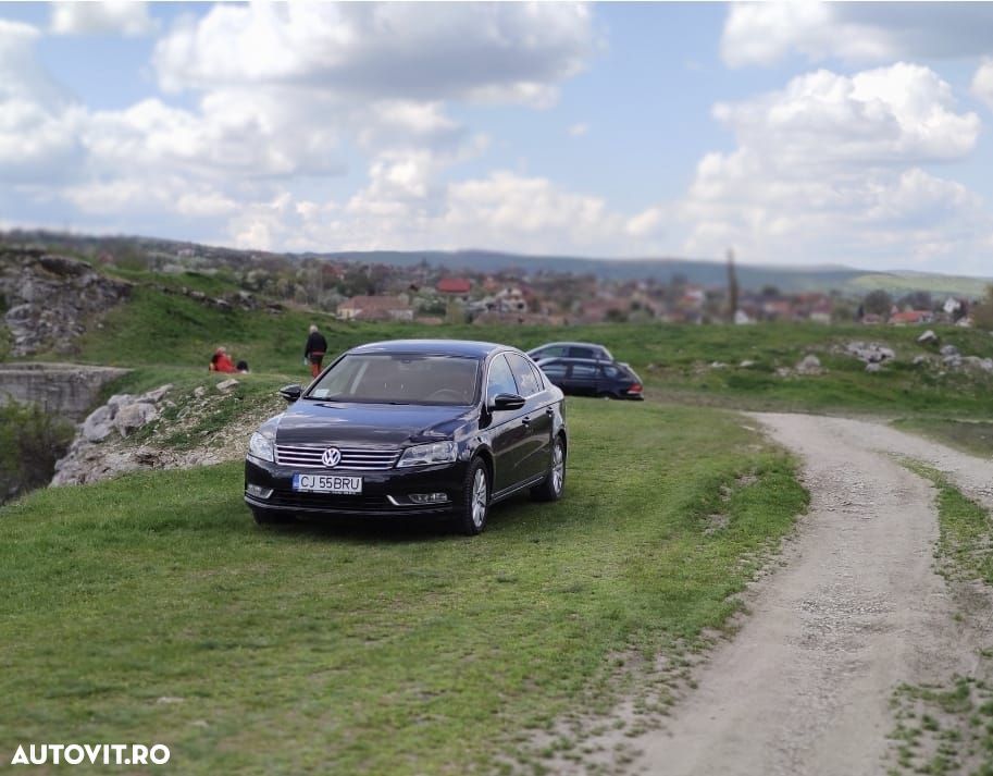 Volkswagen Passat 2.0TDI Comfortline DPF DSG - 1