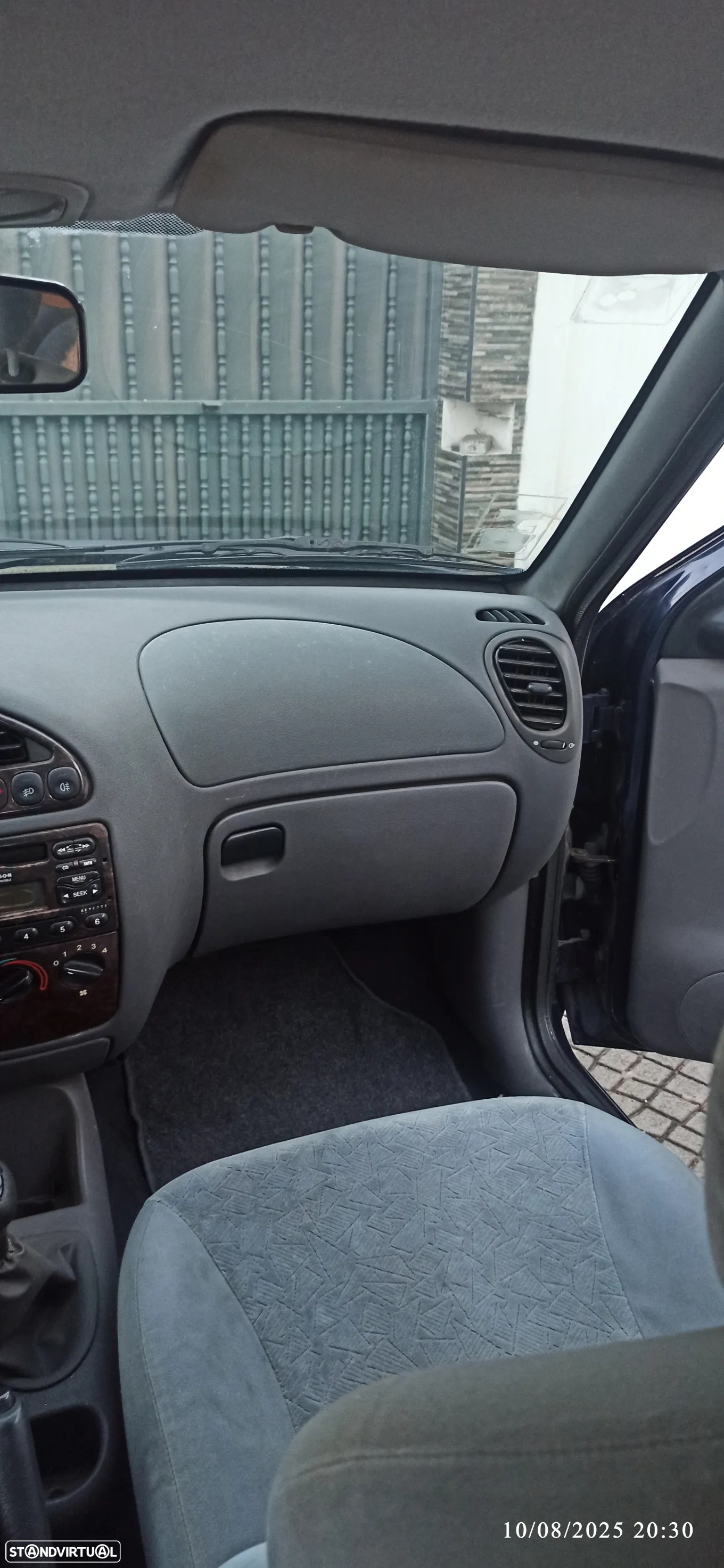 Ford Fiesta 1.25 Ghia - 6