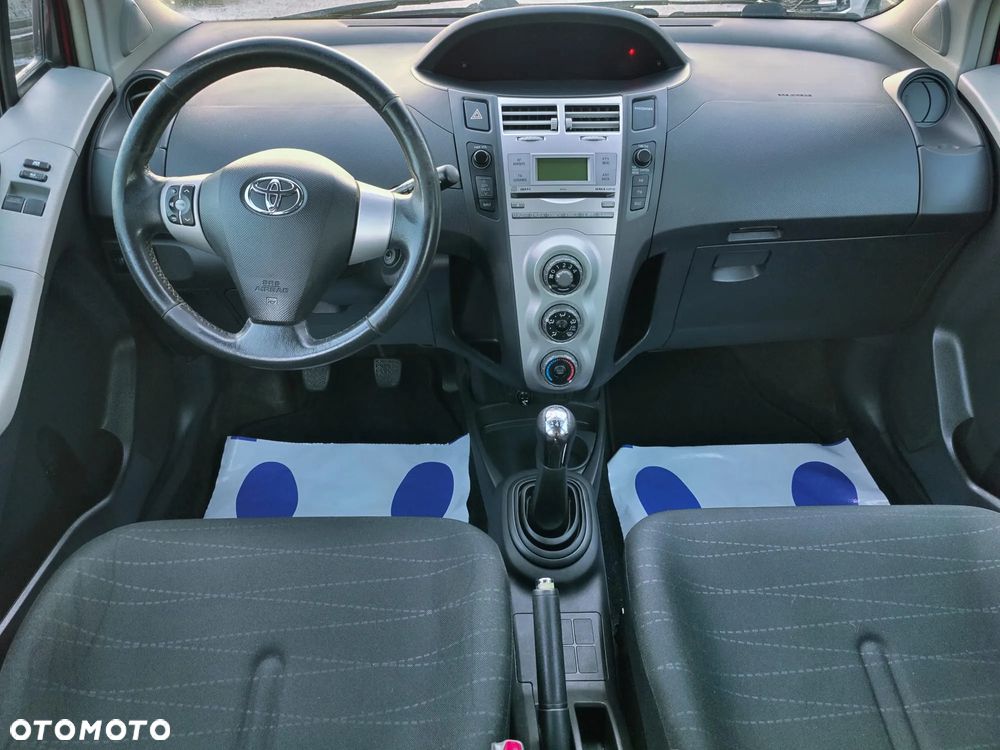 Toyota Yaris - 5