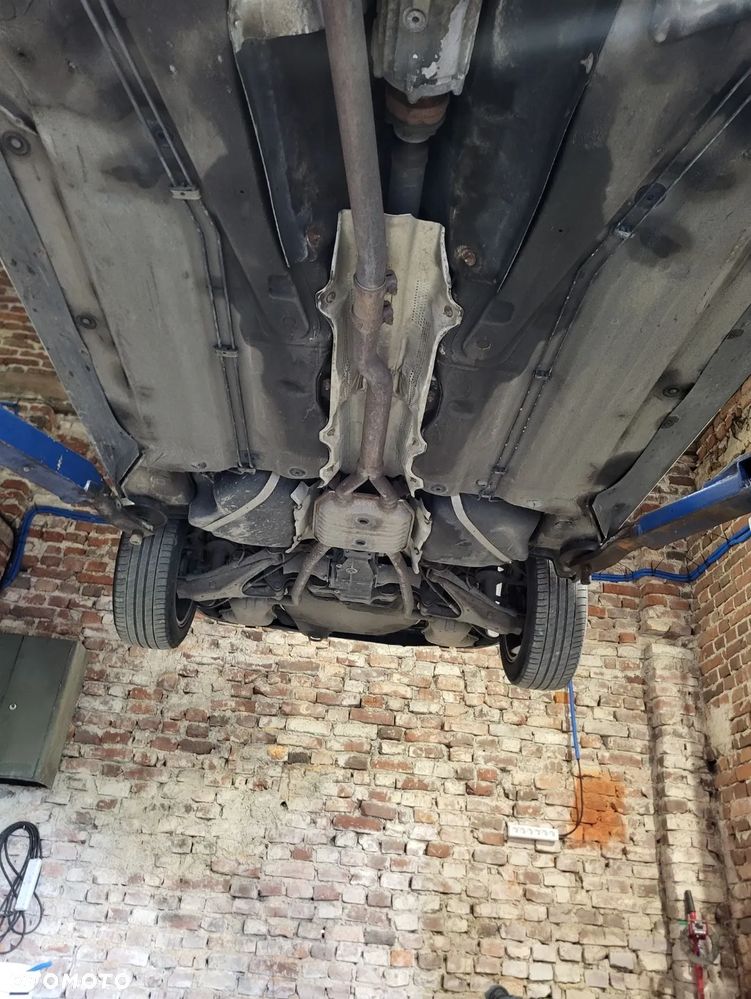 Volkswagen Passat 1.9 TDI 4Mot Comfortline - 9