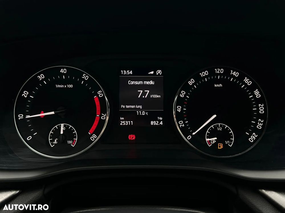 Skoda Octavia 1.5 TSI Ambition - 14