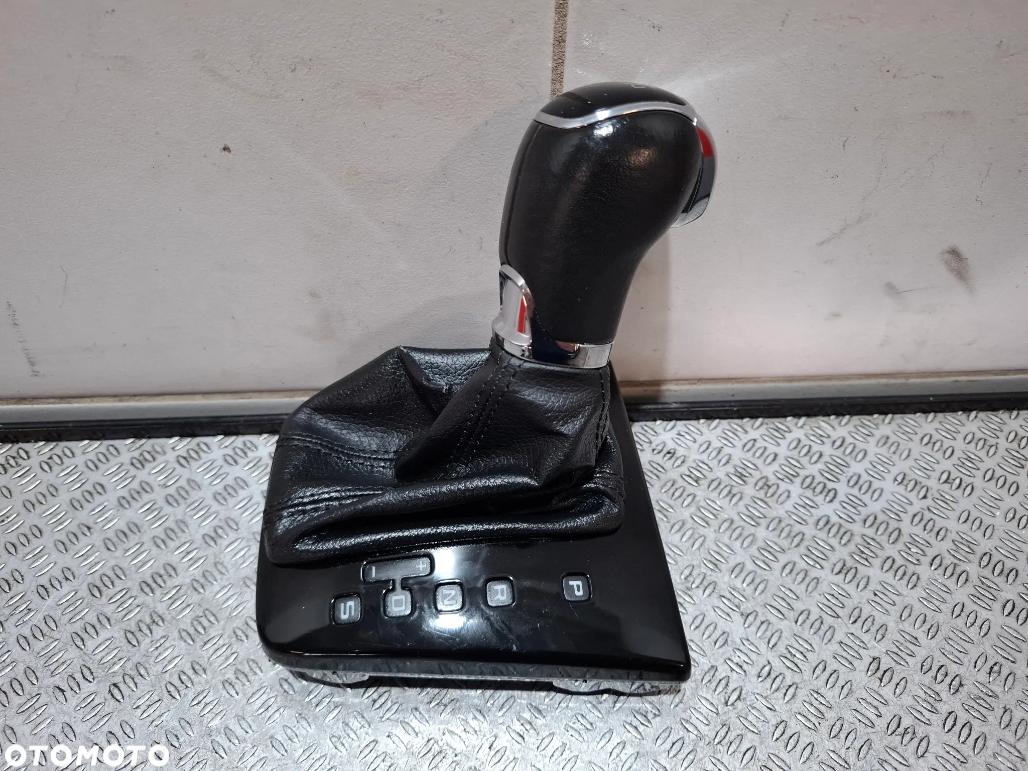 Gałka Mieszek dźwigni zmiany biegów DSG Skoda Superb II R 2014 nr 3T2713203A - 3