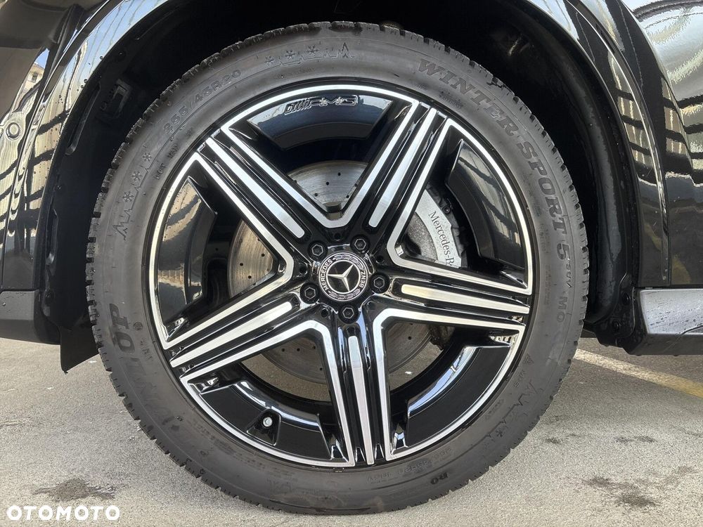 Mercedes-Benz GLC - 11